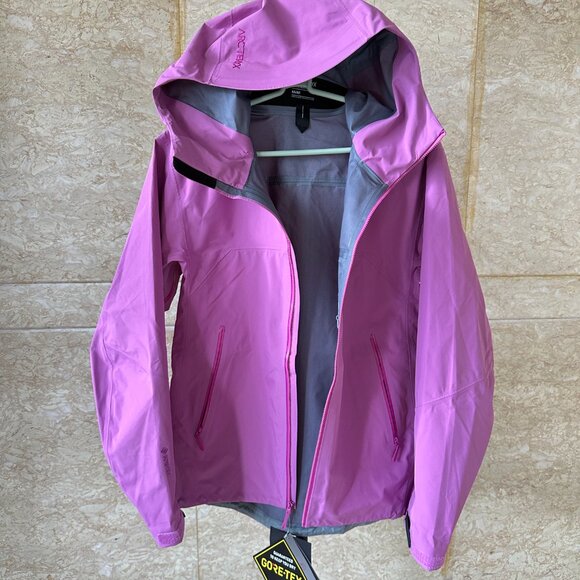 Arcteryx Beta Series Beta LT JacketHooded Hardshell Jacket, Size M - Picture 2 of 8